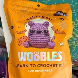 The Woobles Salem the Cat Crochet Kit - Purple